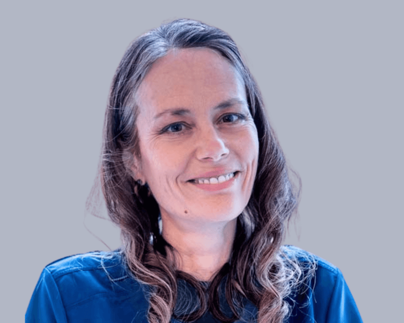 Laura Cousins, DVM, MS, DACVIM (SAIM)